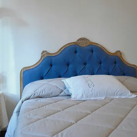 Ester Bed & Breakfast Pisa