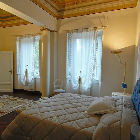 Ester Bed & Breakfast *